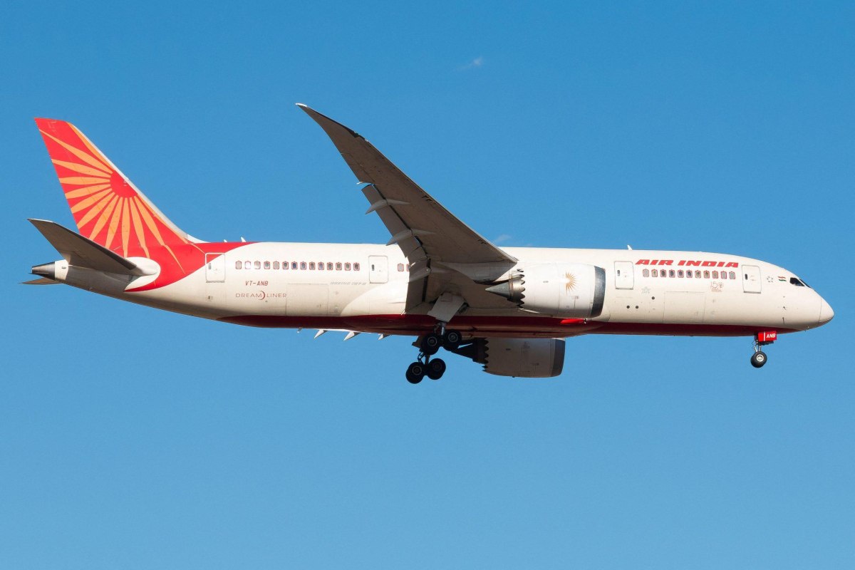 Με «καθαρό ιστορικό» το μοιραίο Boeing της Air India