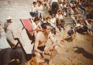 Από το «ιδρωμένο» στο «αποπνικτικό» – Γιατί η λογοτεχνία αγαπά τον καύσωνα