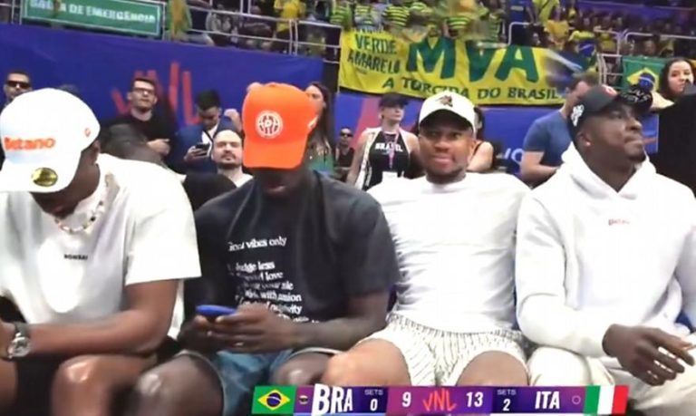 Στο Ρίο Ντε Τζανέιρο οι Αντετοκούνμπο, είδαν αγώνα βόλεϊ (vids)