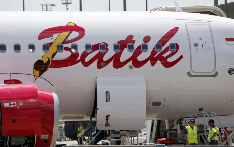 Πιλότος σώζει το αεροπλάνο του, παρότι ισχυρός άνεμος το χτυπάει δευτερόλεπτα πριν προσγειωθεί [βίντεο]