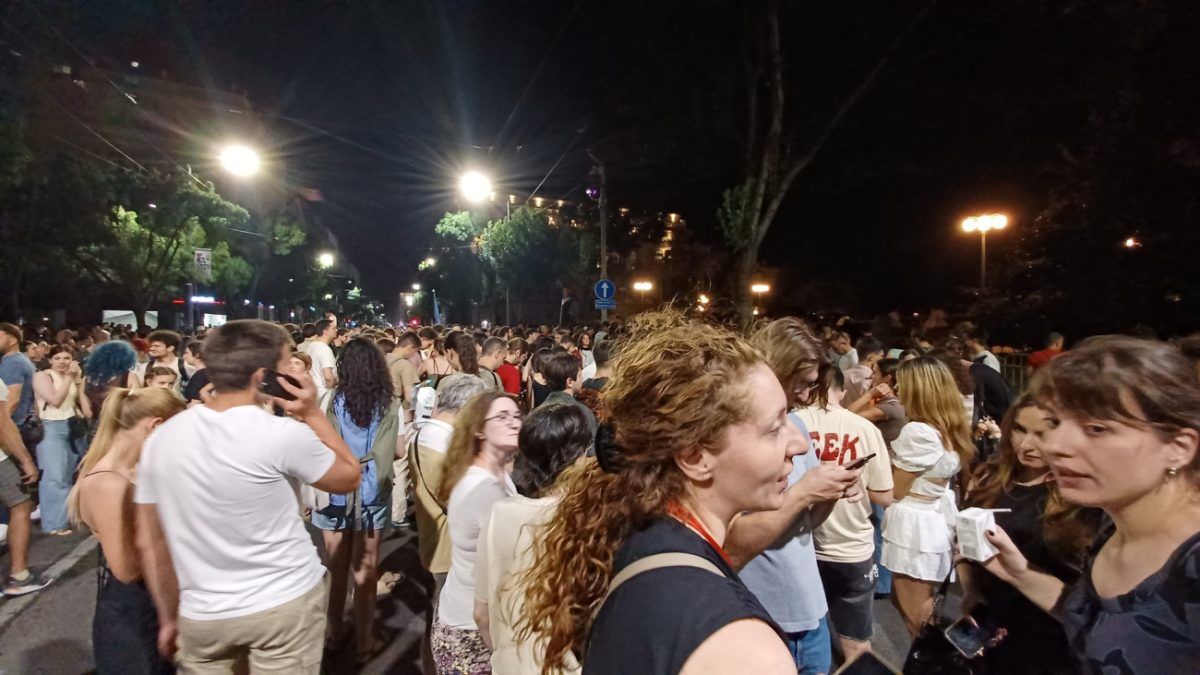 Σερβία: Νικητές δηλώνουν κυβέρνηση και αντιπολίτευση στις εκλογές σε δυο πόλεις – Καλούν σε διαδηλώσεις