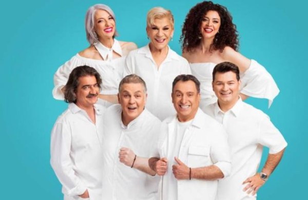 «Ούτε μπρος ούτε πίσω»: Η νέα σατιρική κωμωδία των Ρέππα – Παπαθανσίου σε περιοδεία