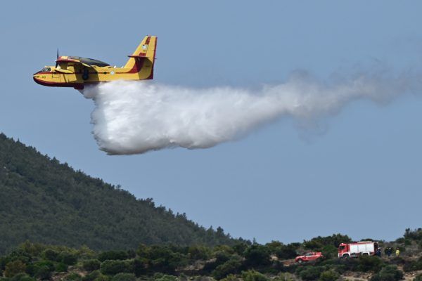 Πυρκαγιές: Το πλάνο για τη φετινή αντιπυρική περίοδο και οι «άστεγοι» εποχικοί πυροσβέστες
