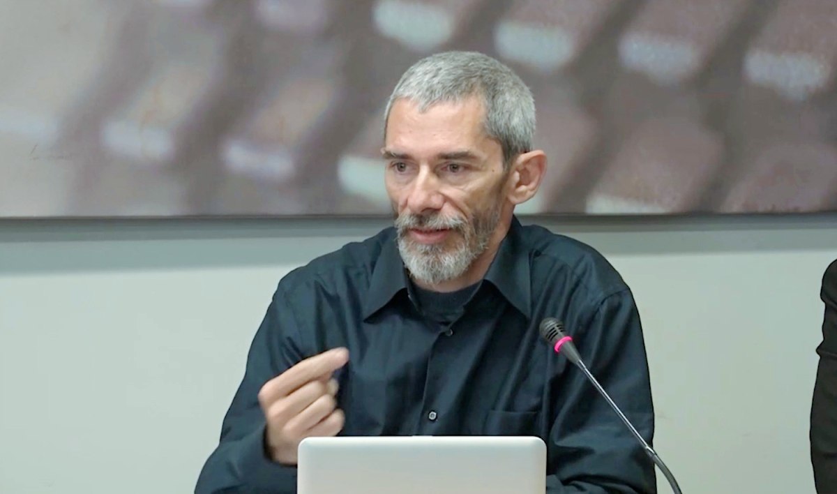 Λακαφώσης προς Αδειλίνη: «Τελευταία ημέρα στο γραφείο, μήπως οφείλει μια εξήγηση;» – Ο πραγματογνώμονας της ΕΔΑΠΟ μιλά για «δολοφονία χαρακτήρα»