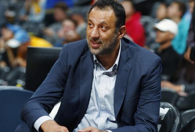 Ντίβατς μετά το τροχαίο: «Είμαι καλά και προχωράμε μπροστά»