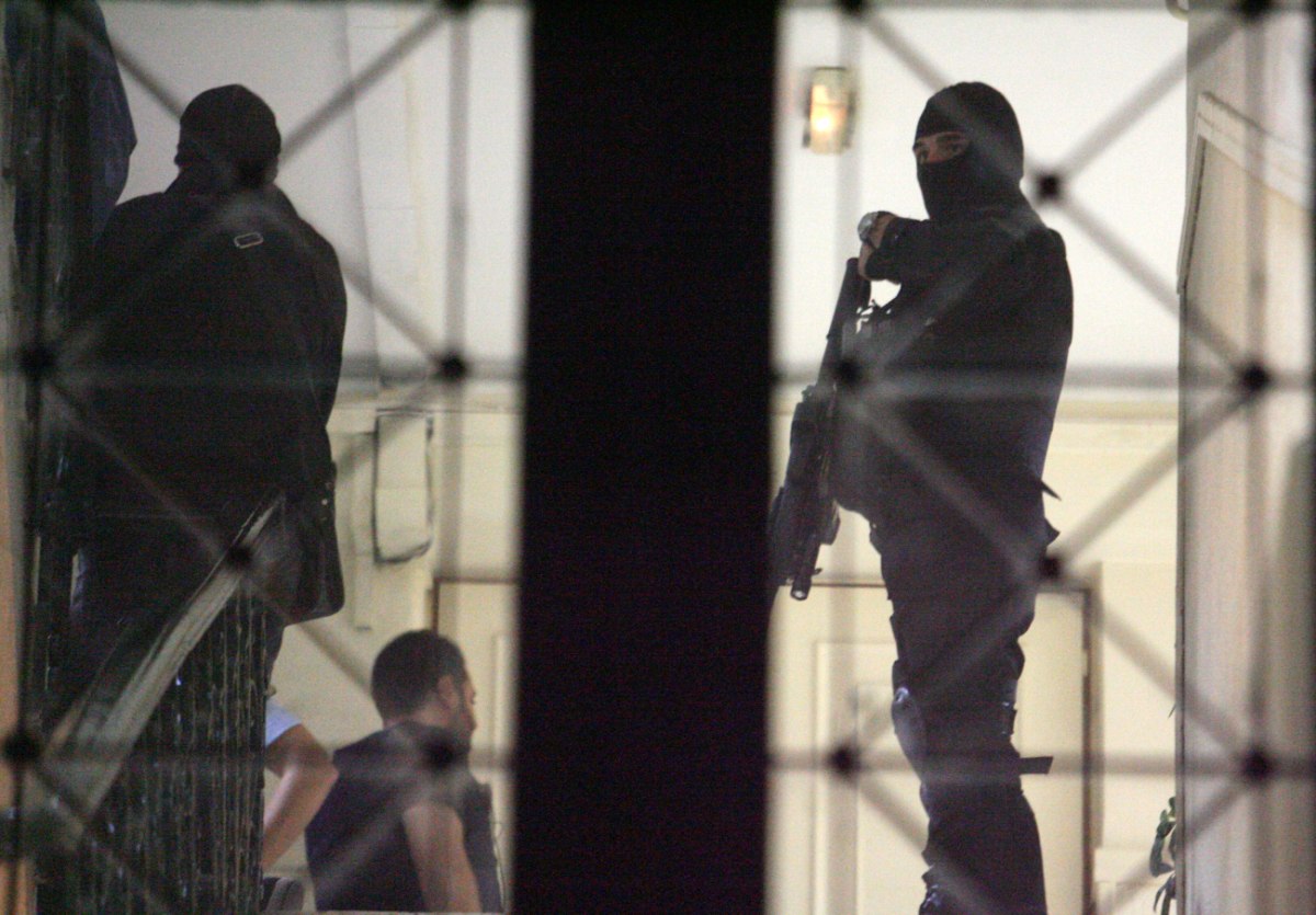 Παραιτήθηκε ο διοικητής της ΕΚΑΜ για να αναλάβει την ασφάλεια πανίσχυρου πρώην κυβερνητικού στελέχους