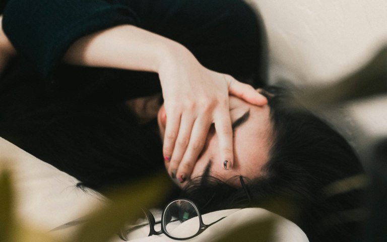 Τώρα, τι γίνεται τώρα; Οι μαύροι κύκλοι και το καμουφλάζ τους