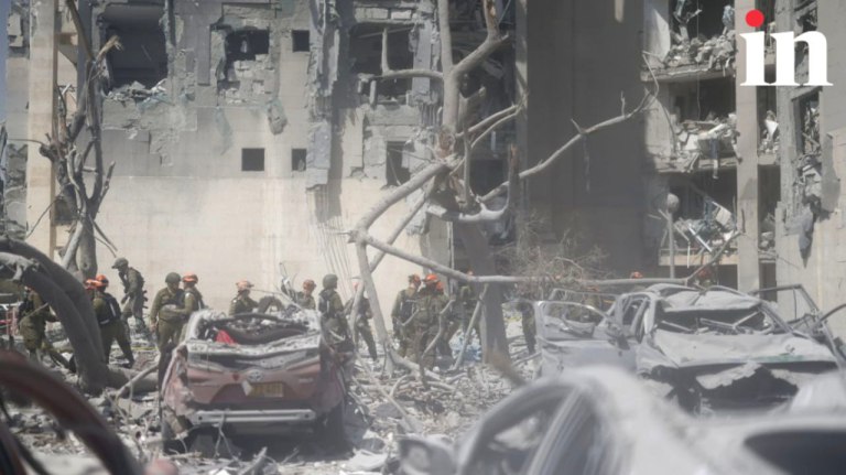 Ισραήλ: Εικόνες αποκάλυψης στη Μπερσεβά – Τέσσερις νεκροί από τη νέα πυραυλική επίθεση του Ιράν σε κατοικίες