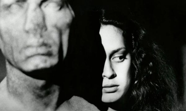 Παραμορφωμένα σώματα και γυμνά οπίσθια – Το παντοδύναμο μάτι του Ραλφ Γκίμπσον σε εικόνες