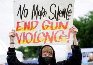 ΗΠΑ: Περισσότερα παιδιά νεκρά εξαιτίας της χαλαρότερης νομοθεσίας για την οπλοκατοχή (μελέτη)