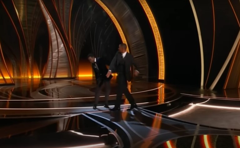 «You Lookin’ for Me?»: Οι υπαινιγμοί του Γουίλ Σμιθ για το χαστούκι στον Κρις Ροκ στο νέο του άλμπουμ