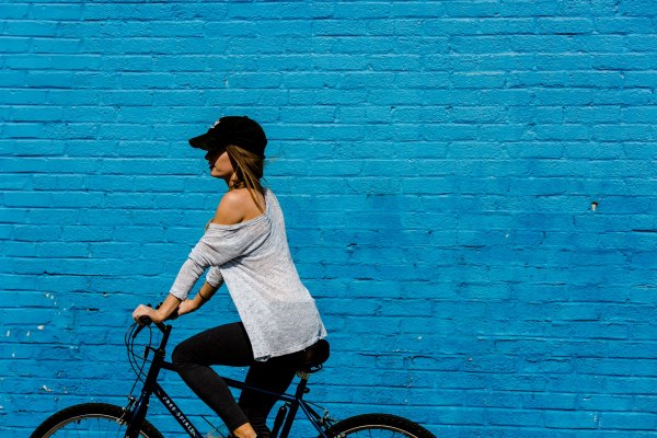 Περπάτημα ή ποδήλατο; Ο εγκέφαλος έχει επιλέξει την αγαπημένη του άσκηση