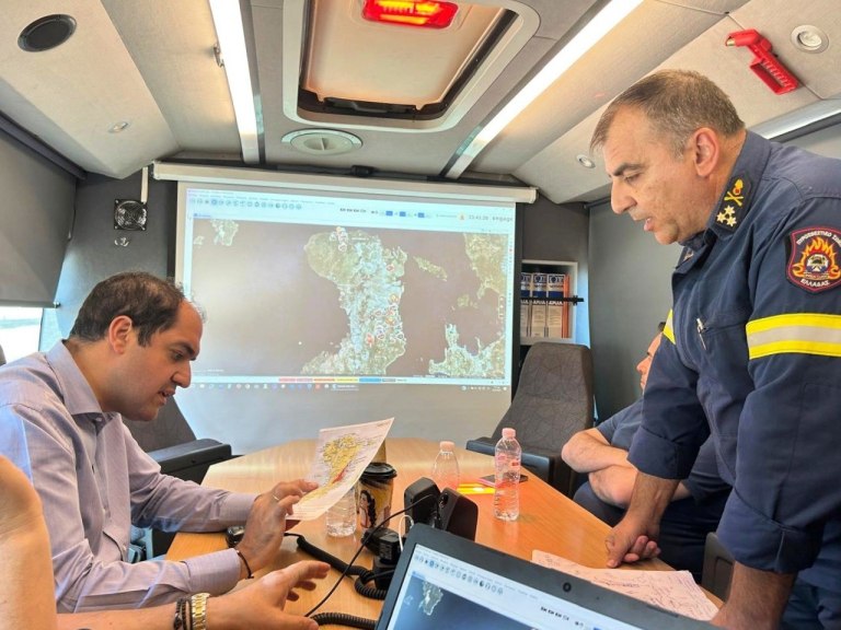 Κεφαλογιάννης:  Ερευνάται σοβαρότατα το ενδεχόμενο οργανωμένης εγκληματικής ενέργειας εμπρησμών στη Χίο