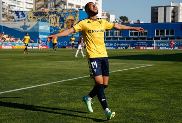 Ο Παναθηναϊκός τσεκάρει τον Γιανίς Μπεγκραουί για αντί-Γερεμέγεφ