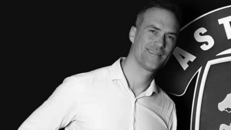 Ο Ανδρέας Κυριακόπουλος, ο μάνατζερ που έχασε τη ζωή του στο μετρό του Συντάγματος (pic)