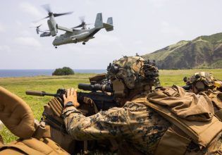 Λος Άντζελες: H ανάπτυξη πεζοναυτών ικανοποιεί μόνο τη διεστραμμένη φαντασίωση του Τραμπ λέει ο κυβερνήτης