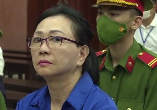 Βιετνάμ: Η μεγιστάνας που καταδικάστηκε σε θάνατο για τραπεζική απάτη 12 δισ. δολαρίων τελικά θα ζήσει