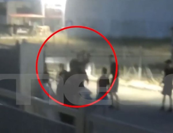 Μενίδι: Άγρια συμπλοκή ανηλίκων έξω από σχολείο με 18 προσαγωγές – Βίντεο ντοκουμέντο