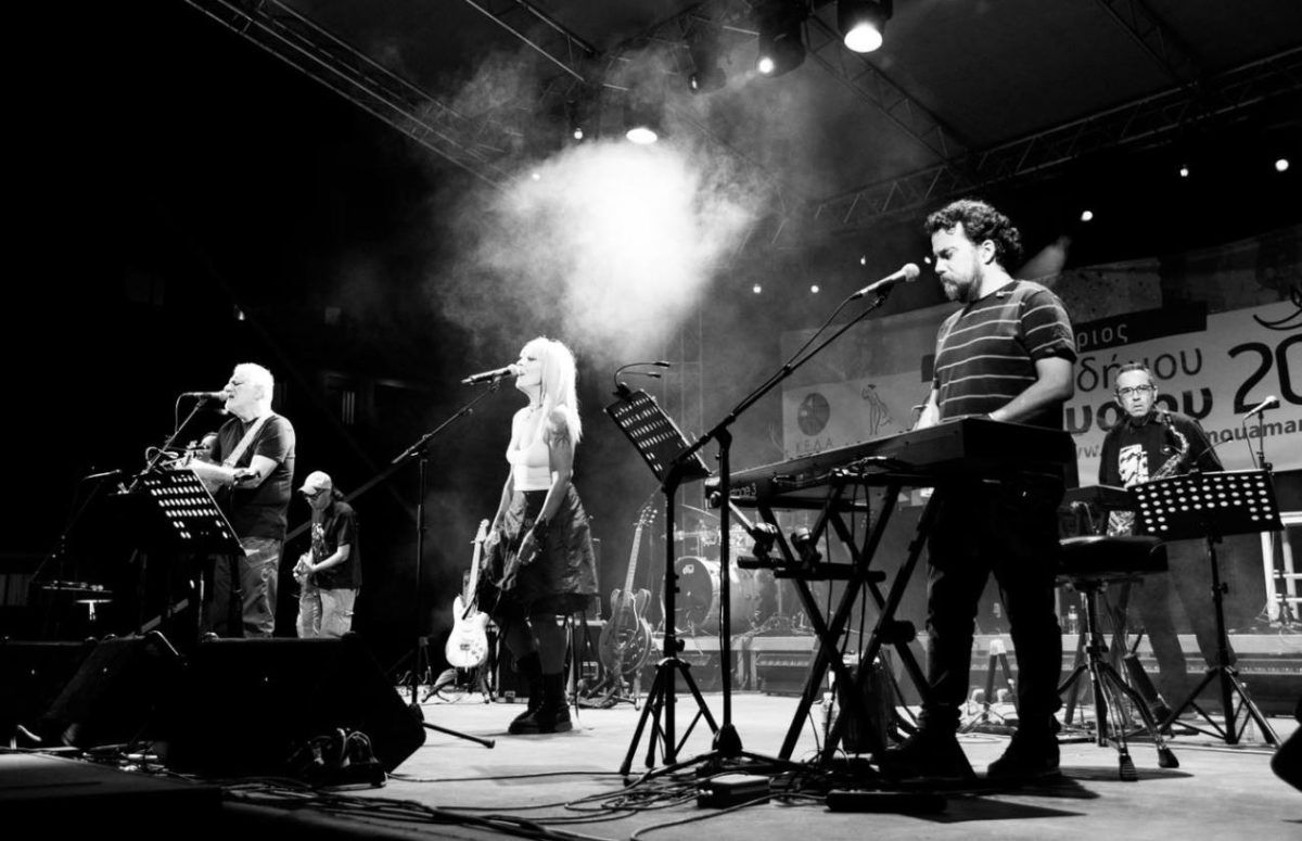 Χρήστος Κλάρος: Πέθανε ο μπασίστας τους συγκροτήματος Μπλε