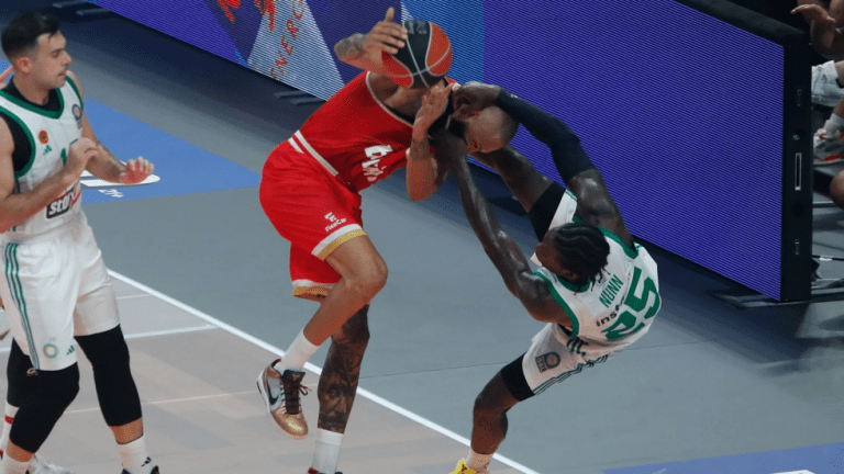 Ολυμπιακός για Ναν: «Χτυπούσε ύπουλα τους παίκτες μας σ’ όλη τη διάρκεια του αγώνα» (Pics+vid)