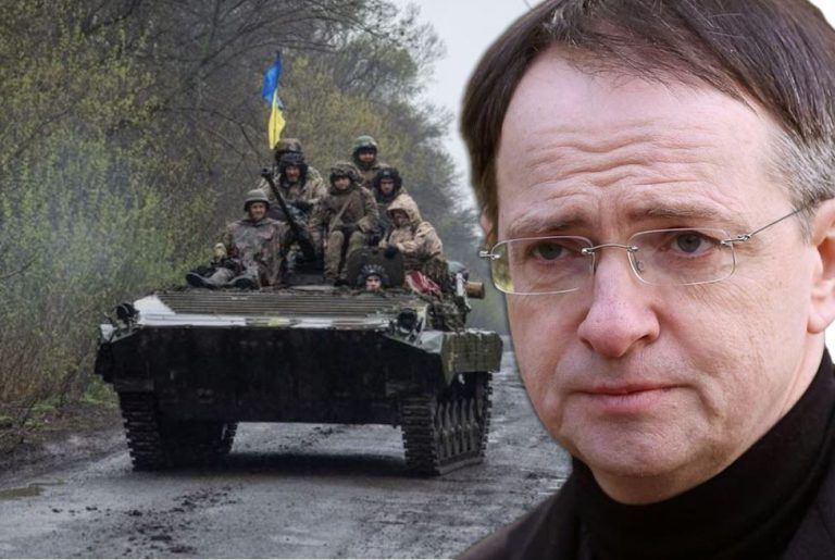 Ρωσικό τελεσίγραφο μέσω Μεντίνσκι στην «αδελφική» Ουκρανία: Συμφωνία ή νέα απώλεια εδαφών