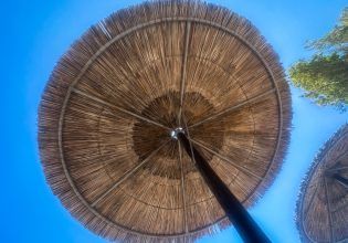 Καιρός: Έρχεται θερμή εισβολή και η τιμή της ξαπλώστρας «πετάει» στα ύψη