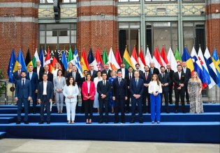 Κασσελάκης: Στις Βρυξέλλες για τις εργασίες της Συνόδου του Renew Europe