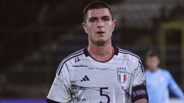 Η μεγάλη βραδιά του Λορέντζο Πιρόλα (vids)