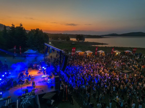 Plastiras Lake Festival 2025: Τρεις ημέρες εκδηλώσεων με φόντο την υπέροχη λίμνη Πλαστήρα