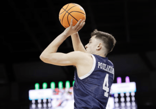 Ο Πουλακίδας «χτυπάει» την πόρτα του ΝΒΑ: Οι Κλίπερς, τα απίθανα νούμερα στο κολέγιο και το… ελληνικό διαβατήριο (vids)