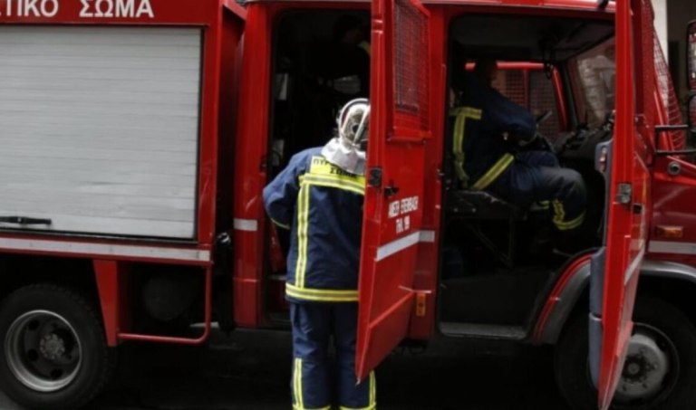 Λάρισα: Νεκρός εντοπίστηκε άνδρας μέσα σε όχημα κατά την διάρκεια κατάσβεσης πυρκαγιάς στο Κιλελέρ