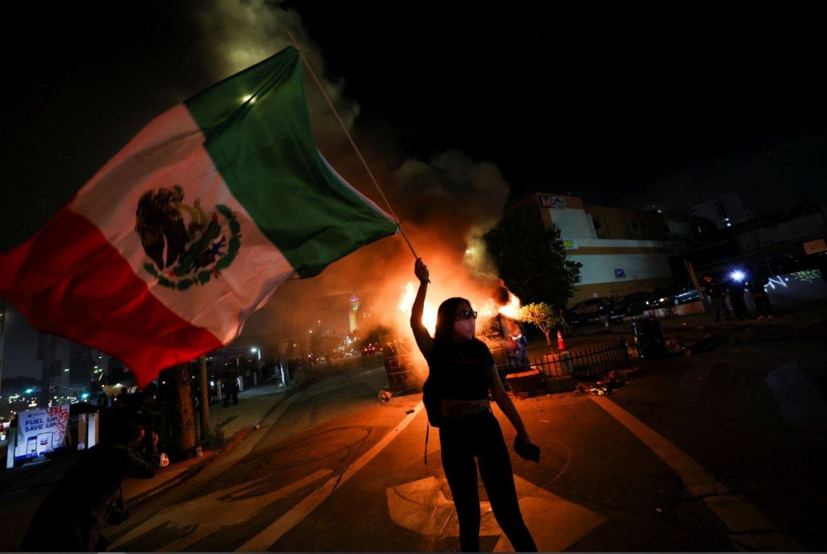 Λος Άντζελες: Σε ετοιμότητα 700 πεζοναύτες – Ελικόπτερα και πλαστικές σφαίρες