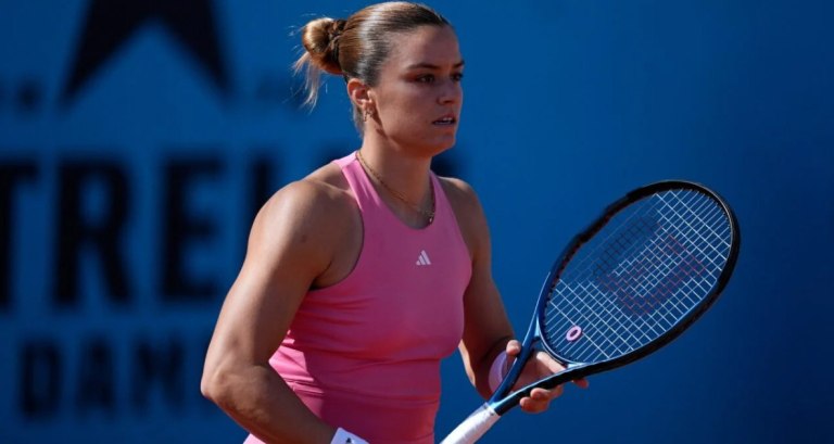 Χαμηλή πτήση και αποκλεισμός στους «16» για τη Σάκκαρη (0-2, vid)