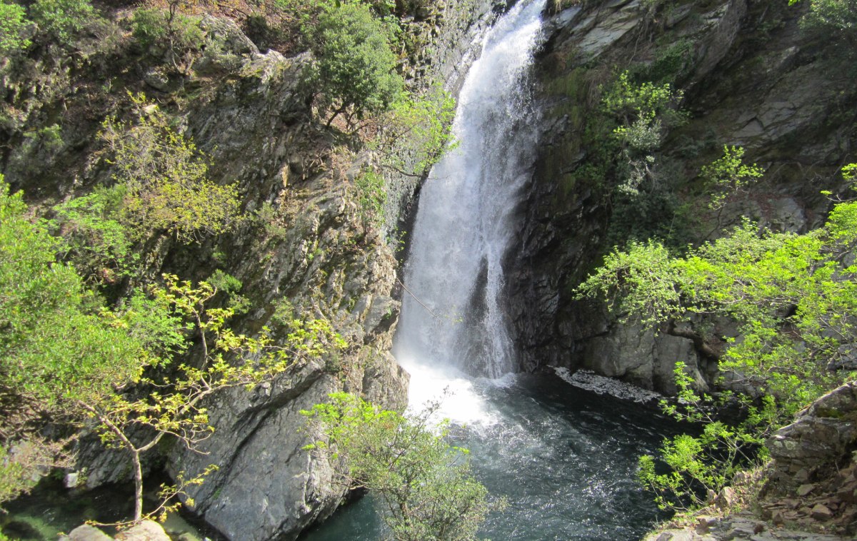 Τραγωδία στη Σαμοθράκη – Νεκρός τουρίστας στους καταρράκτες του Κρεμαστού