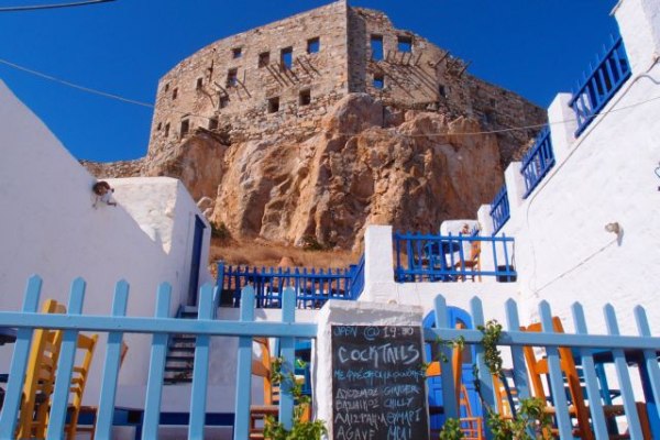 Αυτό είναι κορυφαίο «μυστικό» νησί της Ελλάδας που μαγεύει τους Γάλλους ταξιδιώτες