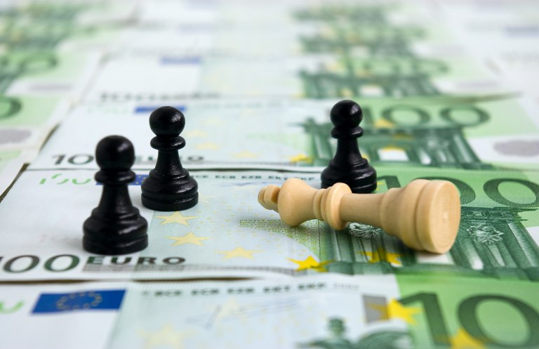 ΠΑΣΟΚ: Το «αναπτυξιακό θαύμα» της κυβέρνησης αποδομείται – Η οικονομία γίνεται λιγότερο ανταγωνιστική διεθνώς