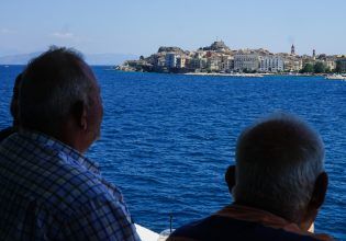 Συντάξεις: Χωρίς «φρένο» το κύμα συνταξιοδότησης – Αυξημένος αριθμός για τρίτο συνεχόμενο μήνα