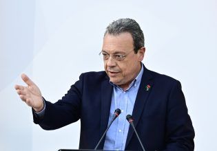 Επικοινωνία Φάμελλου με τον Aρχιεπίσκοπο Ιερώνυμο για τη Μονή Σινά