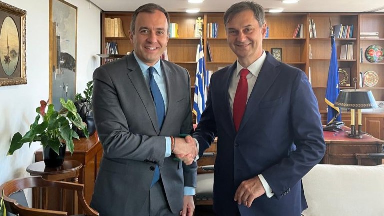 Ολοκληρώθηκε η παράδοση – παραλαβή των υφυπουργών Εξωτερικών Χατζηβασιλείου και Θεοχάρη