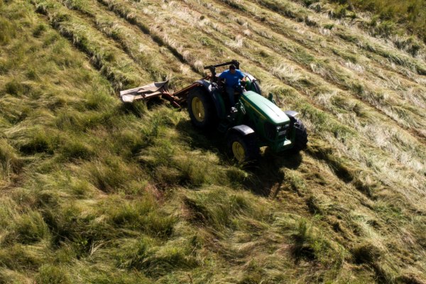 ΟΠΕΚΕΠΕ: Διάλογοι «φωτιά» – «Εφόσον στέκει το Μαξίμου και στέκει και ο Μάκης είσαι βράχος…»