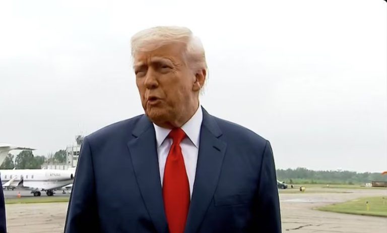 Ο Τραμπ δηλώνει ότι η Εθνοφρουρά θα αποκαταστήσει την τάξη στο Λος Αντζελες