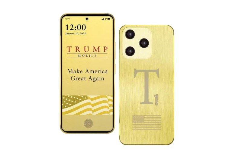 Tραμπ smartphone: Τέλος το «Made in the USA» από τα χρυσά τηλέφωνα του προέδρου