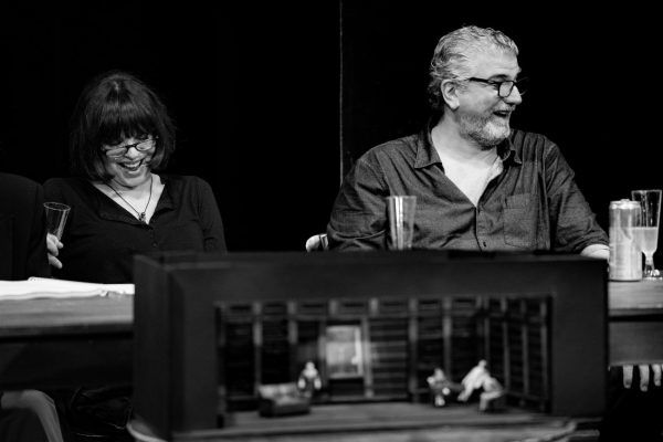 «Ποιος φοβάται τη Βιρτζίνια Γουλφ» με τους Βλαδίμηρο Κυριακίδη και Έφη Μουρίκη στο Θέατρο Ζίνα