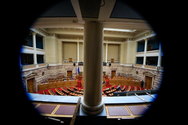 Βουλή: Τα αδικήματα στη δικογραφία για τους πρώην υπουργούς Αγροτικής Ανάπτυξης – Ξεπερνά τις 3.000 σελίδες