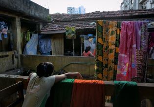 Μπαγκλαντές: Εκεί που ανήλικα κορίτσια παγιδεύονται για χρόνια και βιάζονται πολλές φορές την ημέρα