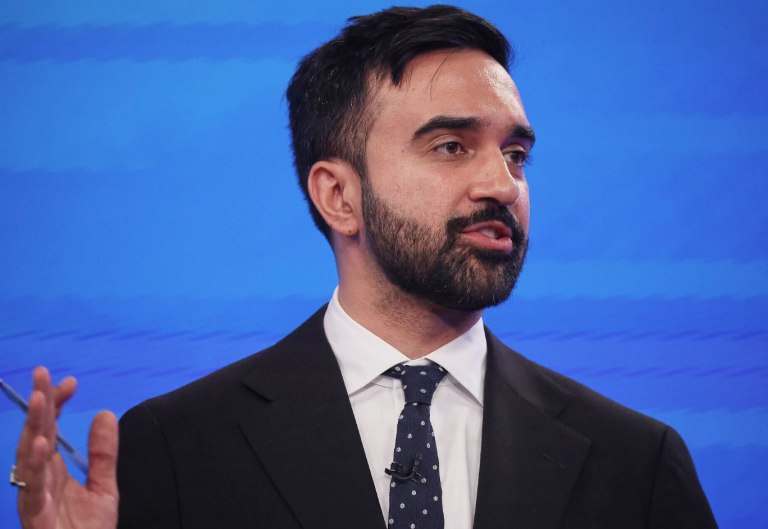 Πρωτοφανής επικράτηση Ζοχράν Μάμντανι στις προκριματικές της Νέας Υόρκης – Εκτός κούρσας ο Κουόμο