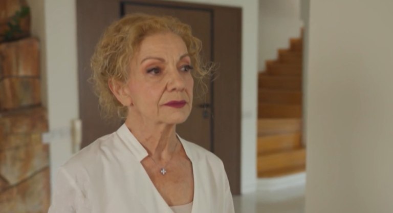 Η γη της ελιάς: Έφτασε η ώρα της Πέμης Ζούνη