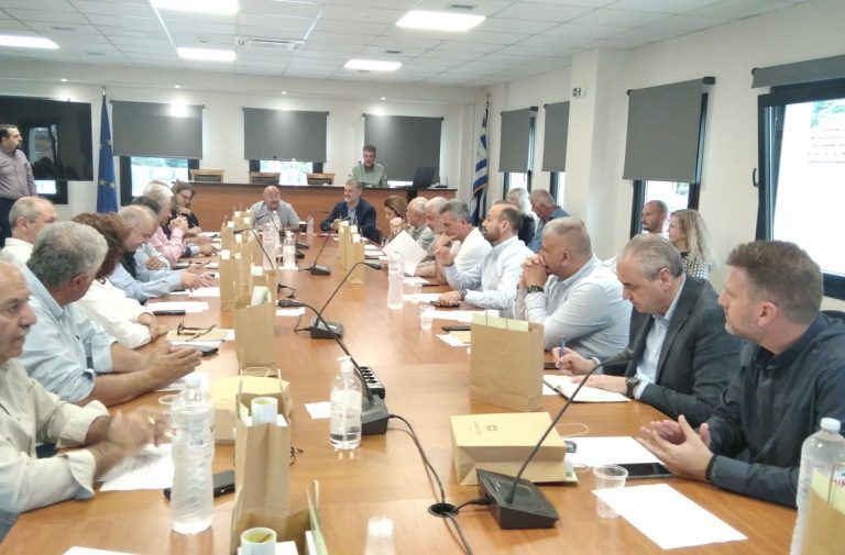 Πρωτοβουλίες της πρωτοβάθμιας αυτοδιοίκησης με πολιτικό στίγμα