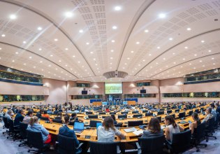 Η ΚΕΔΕ στο Ευρωπαϊκό Κοινοβούλιο: Παρέμβαση για τη νησιωτικότητα