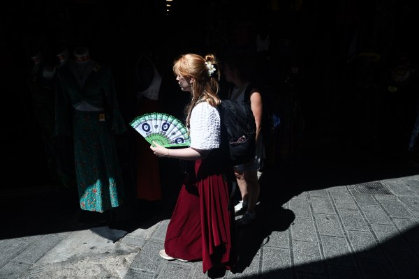 Η χώρα στο «κόκκινο» από τον παρατεταμένο καύσωνα – «Ψήθηκε» την Δευτέρα η χώρα